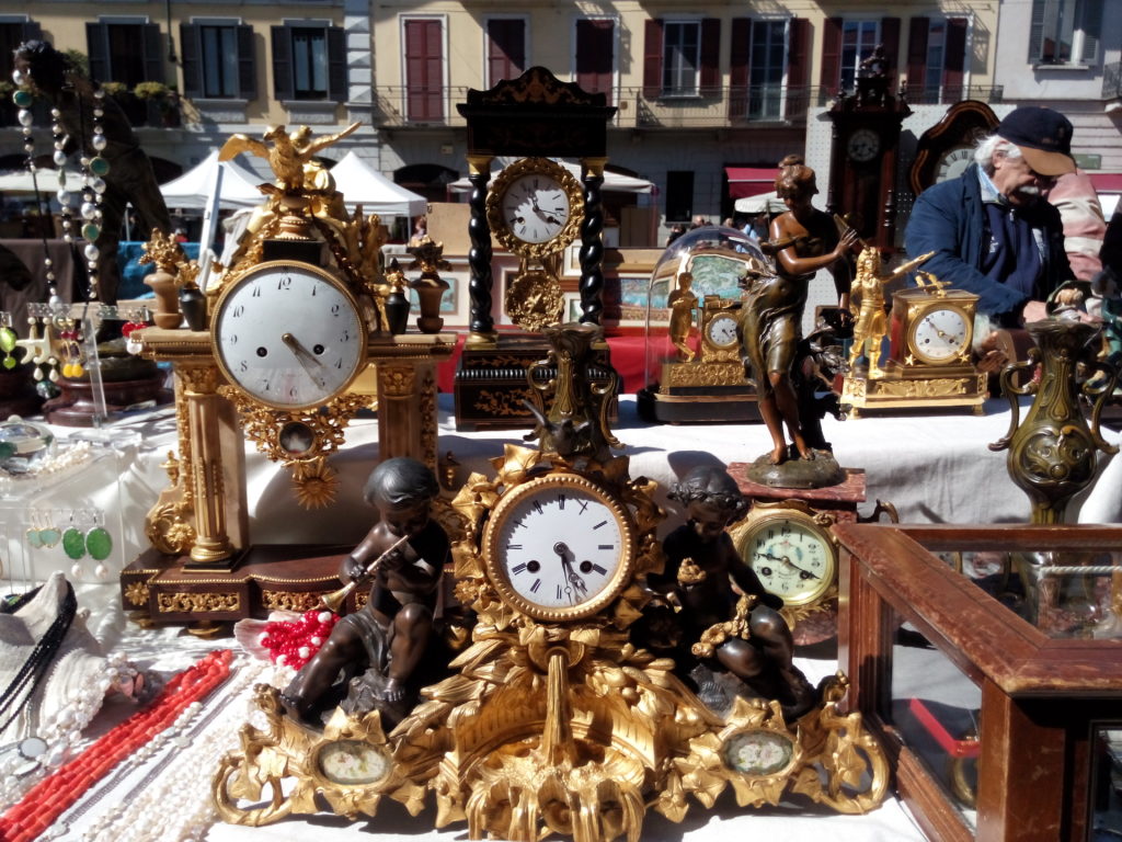 milan antique market